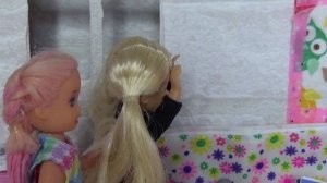 КАК ТЕБЕ НЕ СТЫДНО! Нашел деньги и все потратил! Катя и Макс веселая семейка сериал живые КУКЛЫ