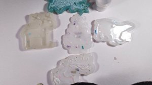 Перламутровые игрушки из эпоксидной смолы