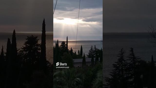 СТАРЫЙ ЗАМОК #абхазия #ЗАБРОШКА #ГАГРА.mp4