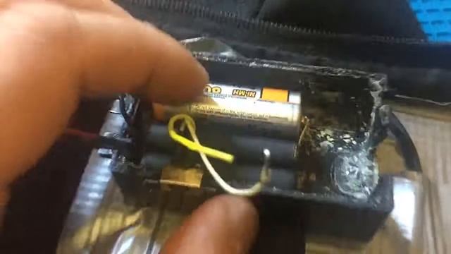 Рюкзак с солнечной панелью для зарядки сотового телефона в путешествии и в походе смотреть онлайн