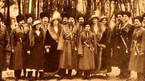 Современные казаки - ряженые клоуны.