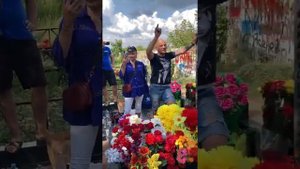 На могиле Юры Хоя🤘 Тебе бы было 58. 27.07.22.