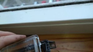 Как вклеить  новые стёкола противотуманок.