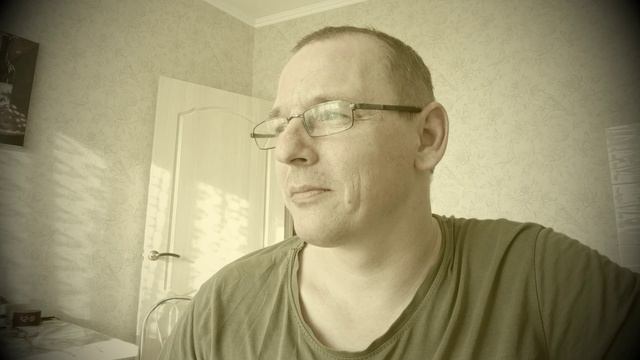 "Влюблённые,им лет по..." автор Елена Койда,читает Дмитрий Просвирников. смотреть онлайн