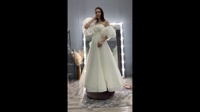 ПОКУПКА СВАДЕБНОГО ПЛАТЬЯ, салоны в которых была, МЕРИЛА НО НЕ ВЗЯЛА
