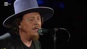 Sanremo 2020 - Zucchero infiamma il palco dell'Ariston