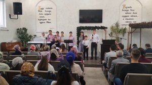 Христианская песня - Благословен тот дом. Поет семья Богатых.