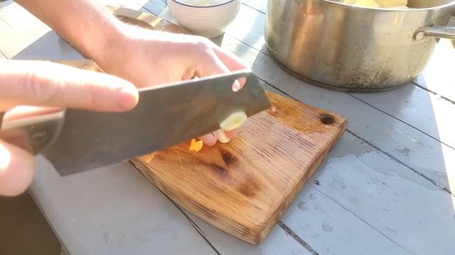 Куриные желудки с картошкой в казане!!!!!