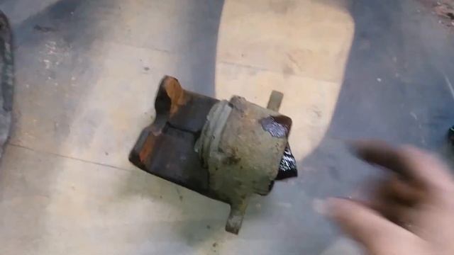 Toyota Rav 4. Как правильно обслужить тормоза у себя в гараже. смотреть онлайн