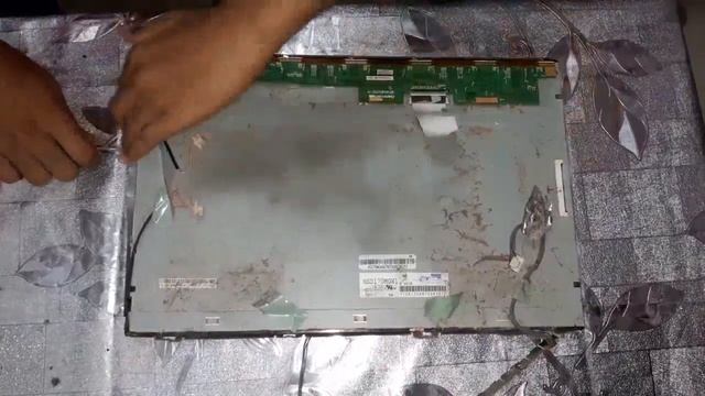 What is inside the LCD monitor?? смотреть онлайн