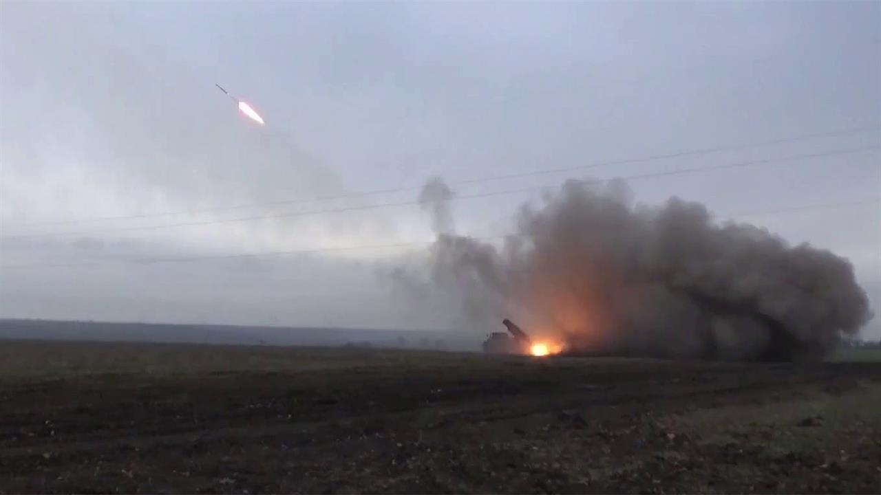 Ракетные подразделения нанесли удар по позициям украинских националистов в Краматорске.