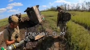 Уничтоженные леопарды ВСУ, разбитая колонная натовской техники, - М-113, Леопарды, хамви