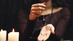 Ведунья или ведьма: в чем между ними различие