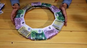 Елка своими руками из денег [лайфхак]