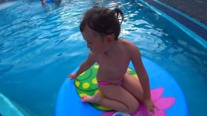 ✔Крым / Ялта Интурист ??/ Аквапарк ?/Детский бассейн в Крыму / София купается в бассейне…