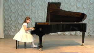 10- 11 лет Назарова Анастасия. Й. Гайдн Соната - Партита До мажор 1часть