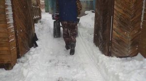 Мотоблок Каскад на гусеницах с самодельным отвалом-лопатой