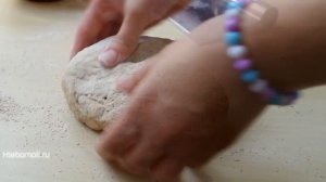 Ячменный хлеб и дакос