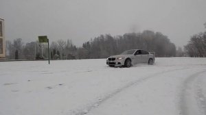 BMW F10 535d xdrive snow drift