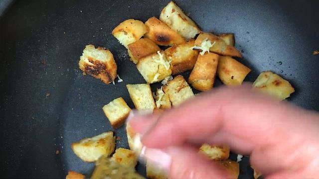 Panzanella (Tuscan tomato & bread salad)/ Салат Панцанелла/Салат с помидорами и гренками/ смотреть онлайн