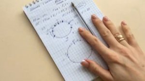 Детская шапка с анатомическими ушками спицами. Подробный мастер-класс.