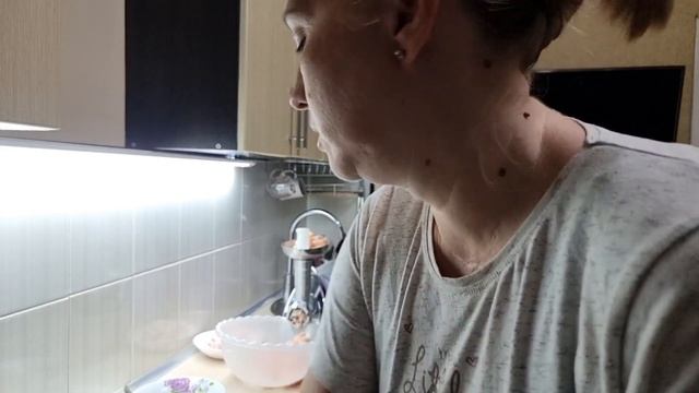 В магазине больше не покупаю! Теперь он сочный и не жидкий! Тефтели на сковороде смотреть онлайн