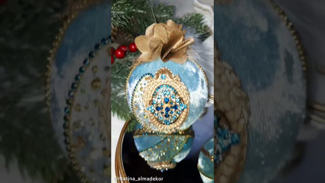 новогодний набор елочных шаров смотреть онлайн