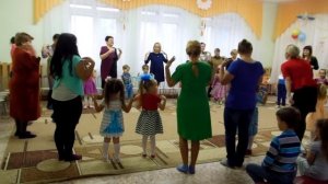 Танец с мамами "Тетя Весельчак!". Средняя группа.