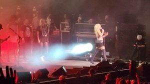 Miley Cyrus Nothing Compares to You & Wrecking Ball live at Summerfest
