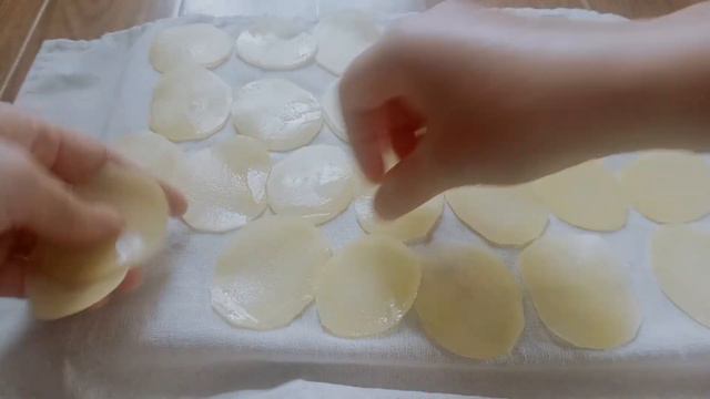 Khoai Tây Chiên Lắc Phô Mai | Bim Bim Khoai Tây Giòn Tan Cực Rễ 💯💯💯 | Lay's Chip | Khánh Hà Vlog смотреть онлайн