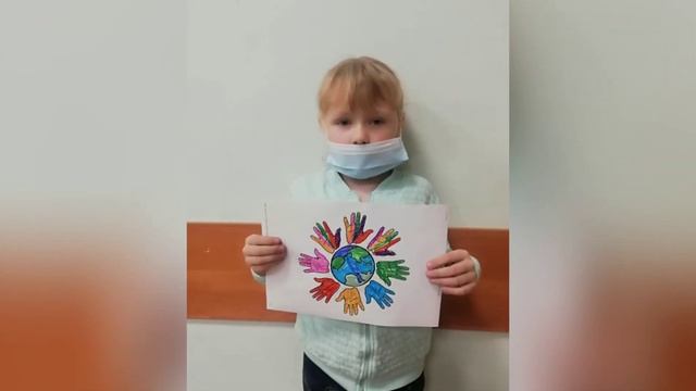 Выставка детских рисунков «Мы едины»