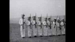 Кинохроника. Цесаревич Алексей (Романов) играет с друзьями. Tsarevich Alexey (Romanov)