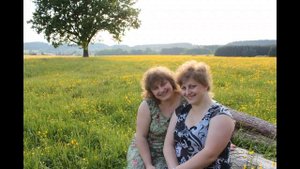 Близнецами в жизни не становятся.Елена Ваймер