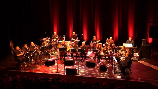 Puttin on the Ritz смотреть онлайн