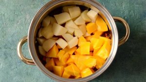 Тыквенно-чечевичный суп-пюре