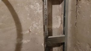Как установить каркас для гипсокартона в узкой нише на кухне.