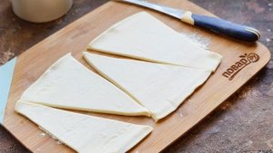 Круассаны с малиной