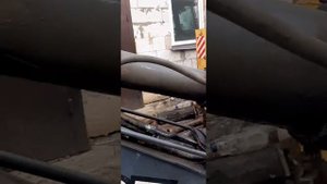 как я установил реверсивный блок на Джон дир 325 . Экскаватор погрузчик.Испытание