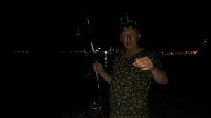 рыбалка на горбыля ночью на Чёрном море,хороший улов