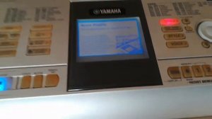 Yamaha Portable Grand DGX305