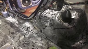 Hyundai Getz простая шумоизоляция. Замечательный результат - значительное снижение шума в салоне