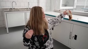НОЧЬ В КАМПУСЕ УЭНСДЕЙ АДДАМС с котами | СЕКРЕТНАЯ ЛАБОРАТОРИЯ