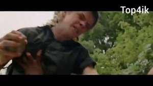 Пеннивайз ест руку Джорджа (Оно 2017 )