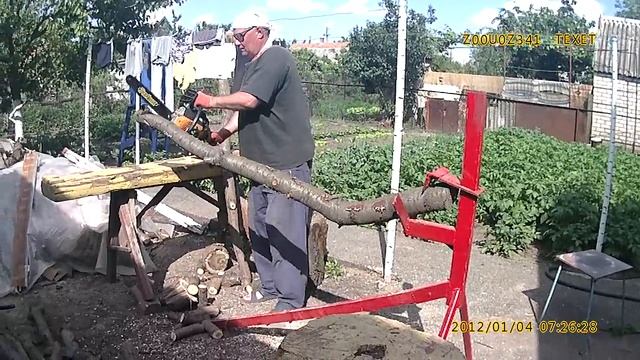 Приспособление для распиловки дров