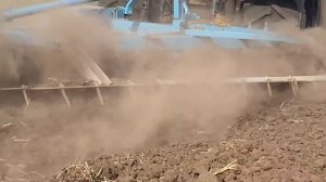 Плуг что надо!! КИРОВЕЦ НЕ ЧУВСТВУЕТ!