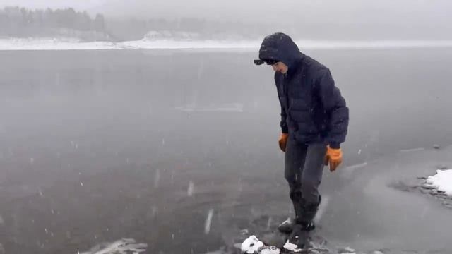 НАЛИМ ПО ПЕРВОЙ СНЕЖНИЦЕ! ПЕРВЫЕ ЗАМОРОЗКИ смотреть онлайн