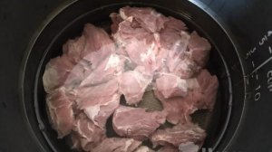Говядина тушёная с овощами в соусе в мультиварке-скороварке