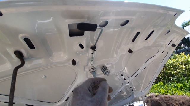 Замена суппорта радиатора (телевизора) ВАЗ 2114 смотреть онлайн