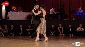 Clarisa Aragon and Jonathan Saavedra – Reliquias porteñas #ClarisayJonathan