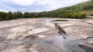 Спустили озеро, пруд,  река Гайны, Альшеевский район. 1 сентября 2023
